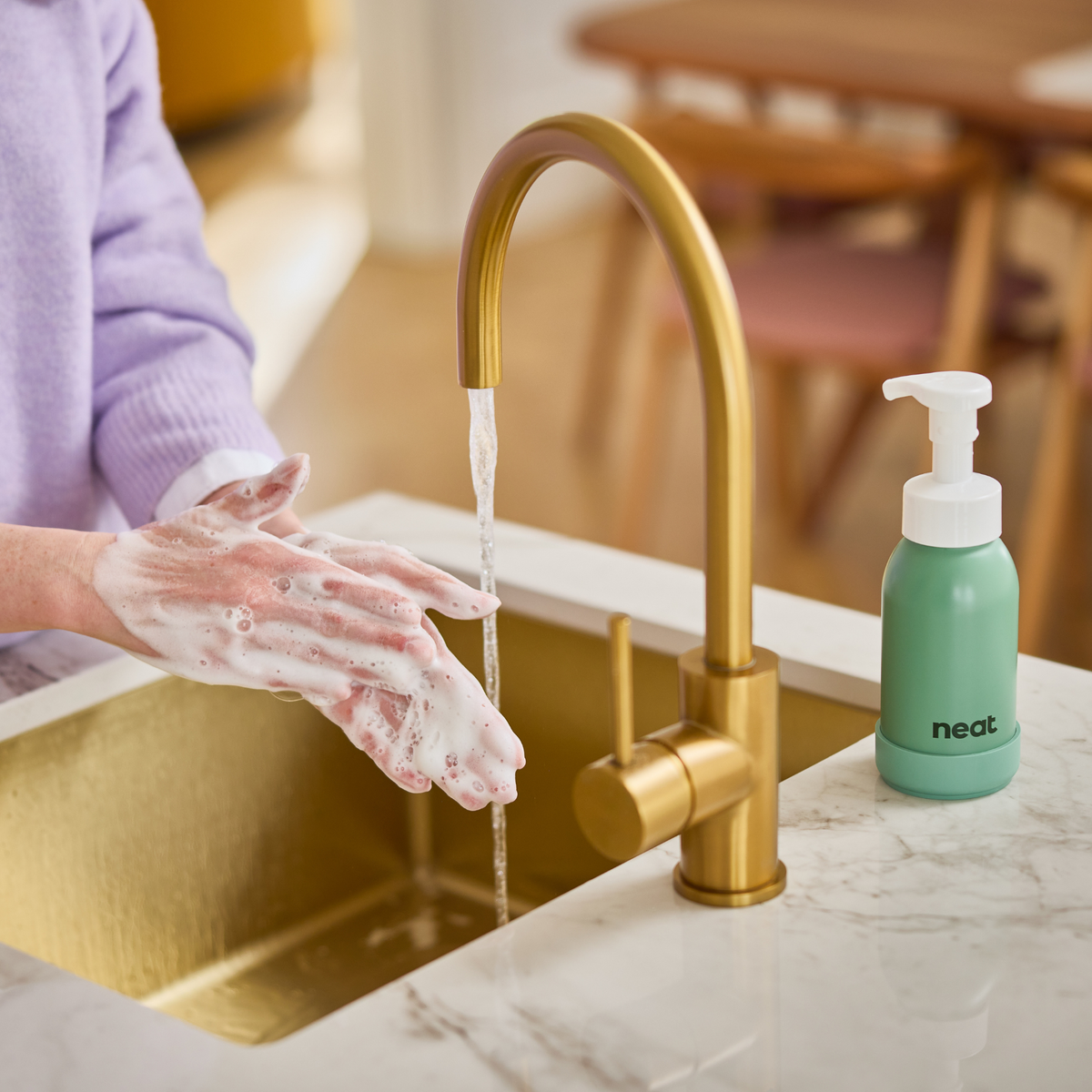 Neat. Foaming Handwash Dispenser
