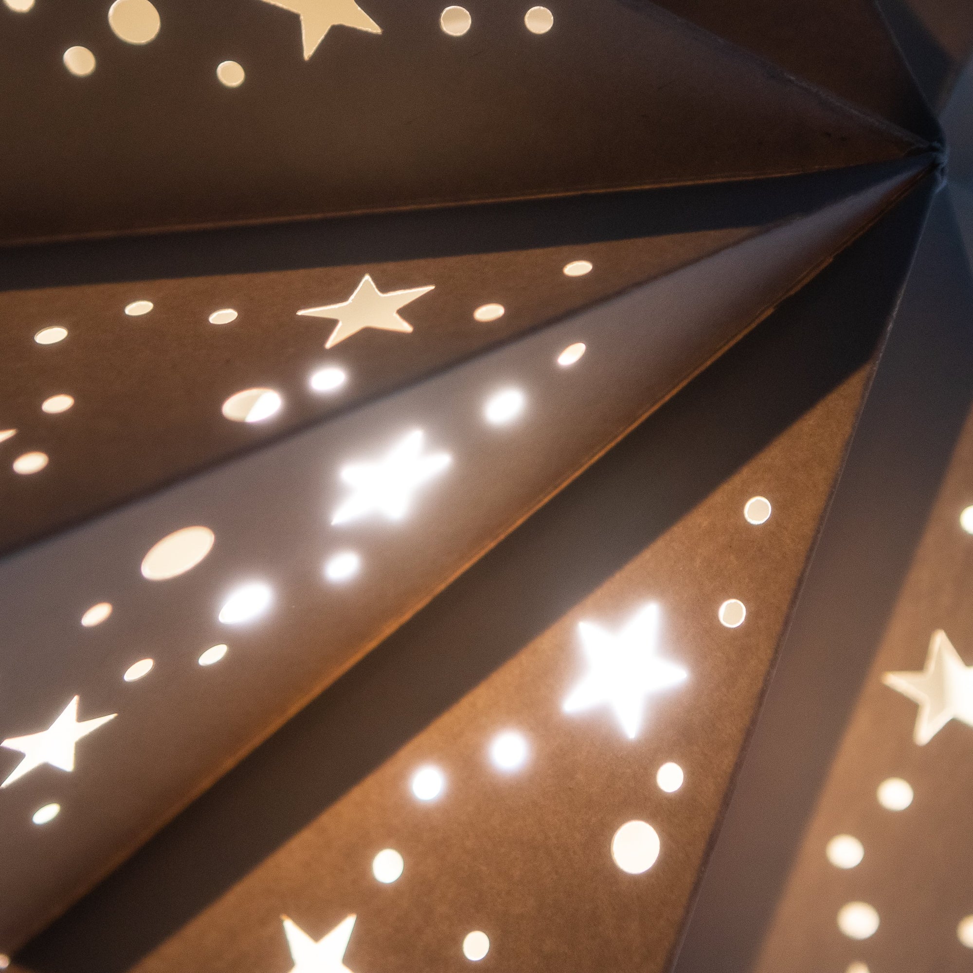 Paper Star Lampshade - Venus White / Caramel